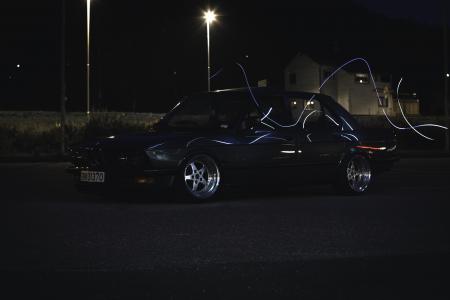 宝马E28，汽车，酷，夜晚的壁纸