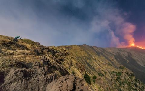 火山山脉摄影师喷发高清壁纸
