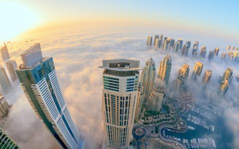 迪拜，城市景观，雾，摩天大楼壁纸