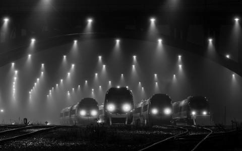 夜，灯，火车站，铁路，雾，单色，技术壁纸