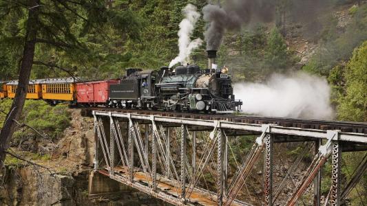 科罗拉多州蒸汽火车在桥高清壁纸