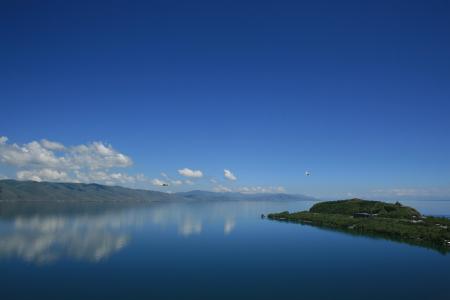 一天湖塞万，塞凡，亚美尼亚，湖，八月壁纸