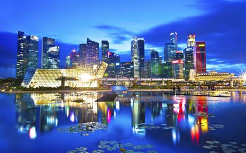 旅游城市，新加坡，美丽的夜晚，灯光，摩天大楼，湖泊，反射壁纸