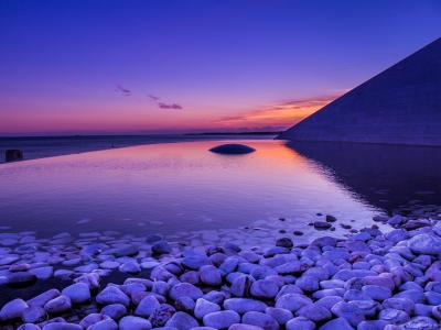 海，海岸，石头，黎明，水反射壁纸