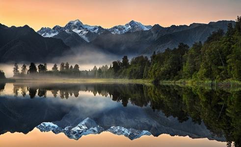 自然，景观，湖，反射，日出，山，森林，雾，水，新西兰壁纸
