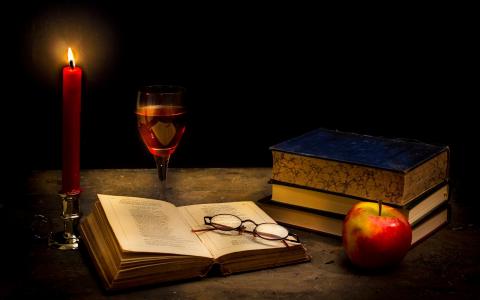 宁静黑暗，蜡烛，书籍，玻璃，苹果壁纸