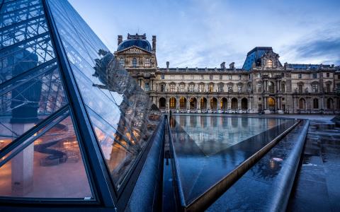 卢浮宫卢浮宫金字塔建筑巴黎倒影高清壁纸