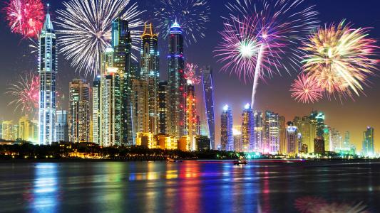 UAE，迪拜，美丽的夜晚，海滨，摩天大楼，灯光，焰火壁纸