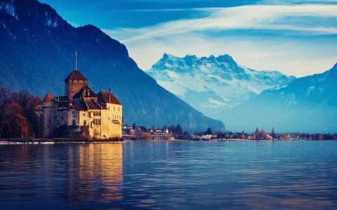 瑞士，日内瓦湖，房子，山，水，蓝色的天空壁纸