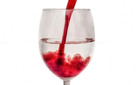 红色，水，玻璃，酒，红酒，饮料，苏打水，酒杯壁纸