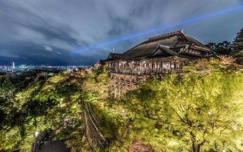 Kiyomizu dera，京都，日本，晚上，寺、树壁纸