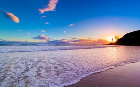 澳大利亚昆士兰，黄金海岸，美丽的夕阳壁纸