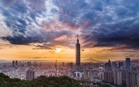 台湾晚霞建筑摩天大楼景观高清壁纸