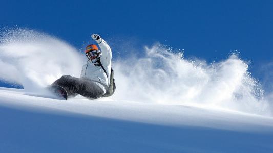 冬季地区滑雪运动高清桌面壁纸