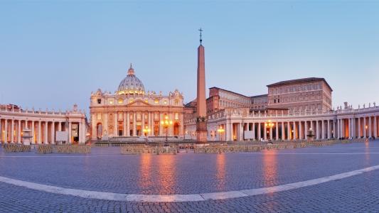 梵蒂冈城，罗马，意大利，圣伯多禄广场，大教堂，方尖碑，黄昏，灯光壁纸