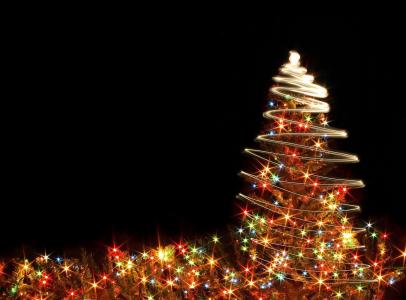 圣诞树，花环，假期，圣诞节，新年，黑色背景壁纸