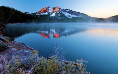 自然，景观，湖，日落，山，雾，弗罗斯特，雪峰，俄勒冈州，水，平静的壁纸