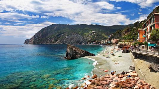 意大利，蒙特罗索，五渔村，海滩，海岸，海，岩石，房屋，山壁纸