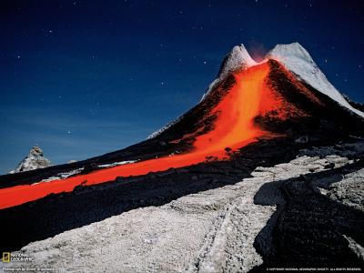 火山熔岩喷发高清壁纸