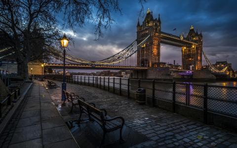 伦敦，英国，塔桥，河，人行道，长凳，灯，晚上壁纸