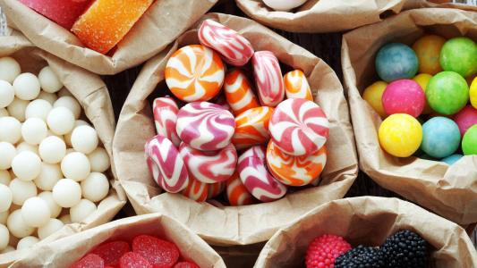 各色什锦糖果、水果糖果、甜食品壁纸