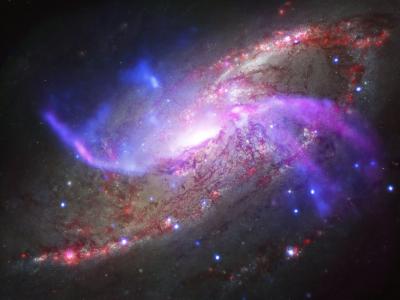 螺旋星系，黑洞，星系NGC 4258，M106壁纸