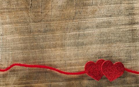 两个红色的心爱壁纸