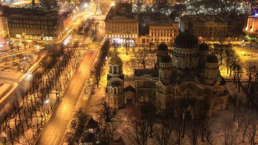 里加，拉脱维亚，城市夜景，建筑，道路，灯光壁纸