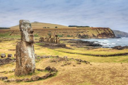 智利，复活节岛，拉帕努伊摩艾雕像壁纸