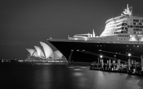 悉尼悉尼歌剧院晚上BW船巡航高清壁纸