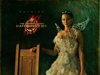 詹妮弗·劳伦斯Katniss，饥饿游戏：捕捉壁纸