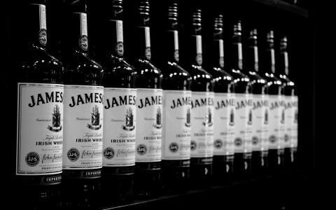 詹姆森爱尔兰威士忌酒壁纸