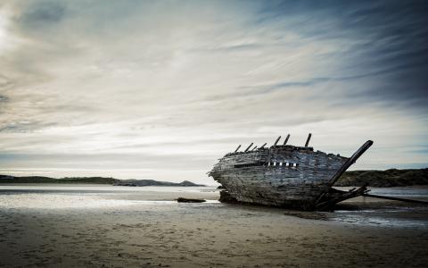 弃船抛弃荒废的海滩搁浅高清壁纸