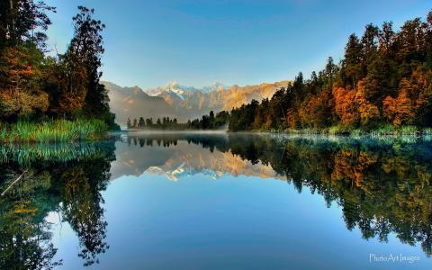 新西兰，韦斯特兰国家公园，福克斯冰川，湖泊，山脉，森林壁纸