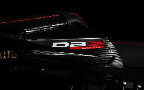 Bravido DB9碳纤维黑色高清壁纸