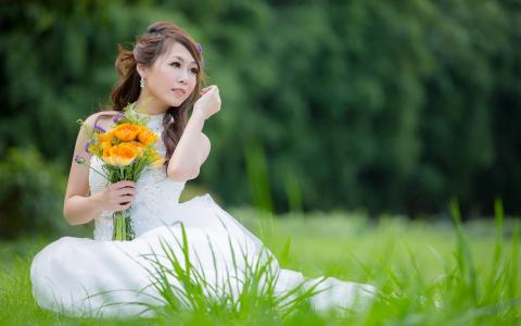 美丽的白色礼服的女孩，亚洲，新娘，鲜花，草壁纸