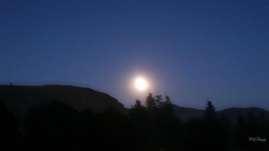 Moonrise Over Winthrop wallpaper