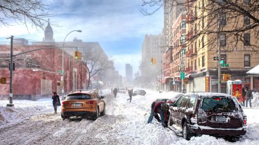 纽约街道上的大雪壁纸
