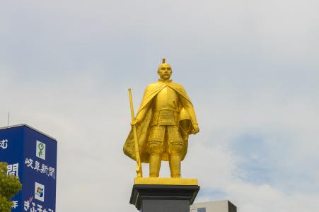 织田信长金色免费材料的雕像