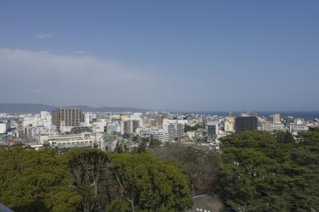 小田原城堡从城堡塔看到的小田原和三浦半岛的免费照片