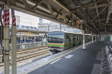 东海道线在小田原车站住宅的免费照片素材