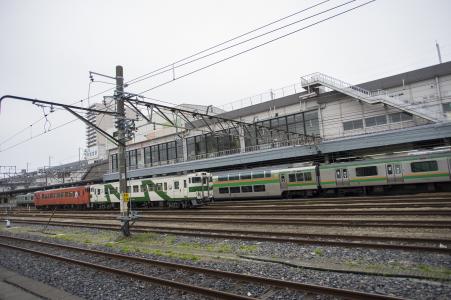 JR Utsunomiya车站家庭和铁路车辆免费照片