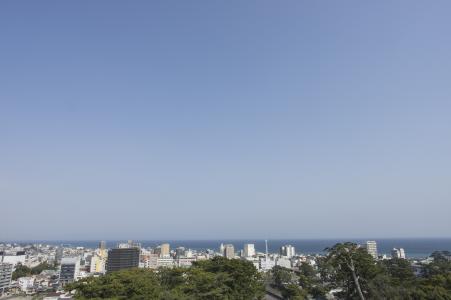 小田原城堡从城堡塔看到的小田原和三浦半岛的免费照片