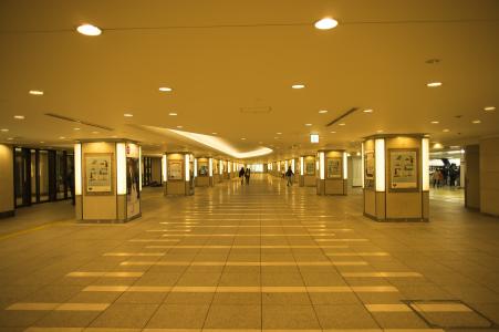 东京站丸之内线附近没有地下通道