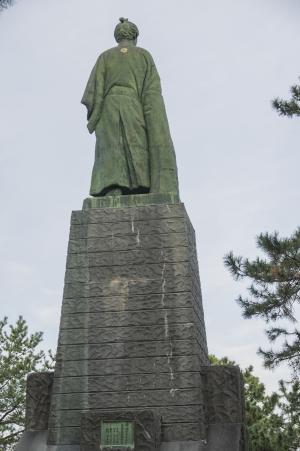 坂本龙马雕像免费图片