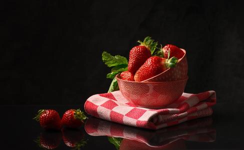 毛巾，碗，碗，浆果，草莓