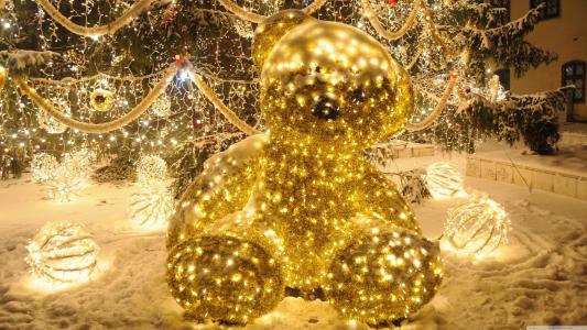图片，圣诞树，大熊，玩具，雪，明亮的灯光