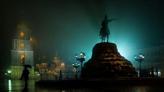 基辅，广场，灯笼，雨，纪念碑B.赫梅利尼茨基