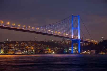 美丽的景色，博斯普鲁斯海峡桥梁在晚上，伊斯坦布尔，土耳其，马尔马拉海，城市，性质，天空，美丽的景色，博斯普鲁斯海峡桥梁在晚上，伊斯坦布尔，土耳其，马尔马拉海，城市，自然，天空