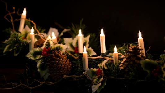 蜡烛，颠簸，花环，新的一年